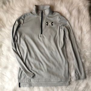 Under Armour long sleeved quarter zip youth medium